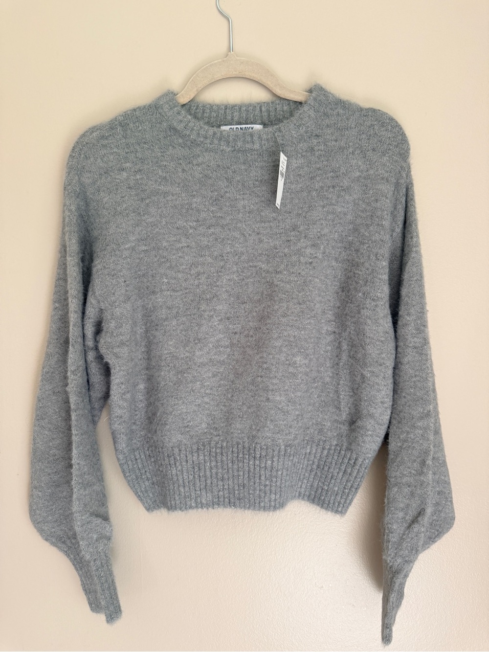 NWT Old Navy Women's Heather Gray Crewneck Sweater, size medium
